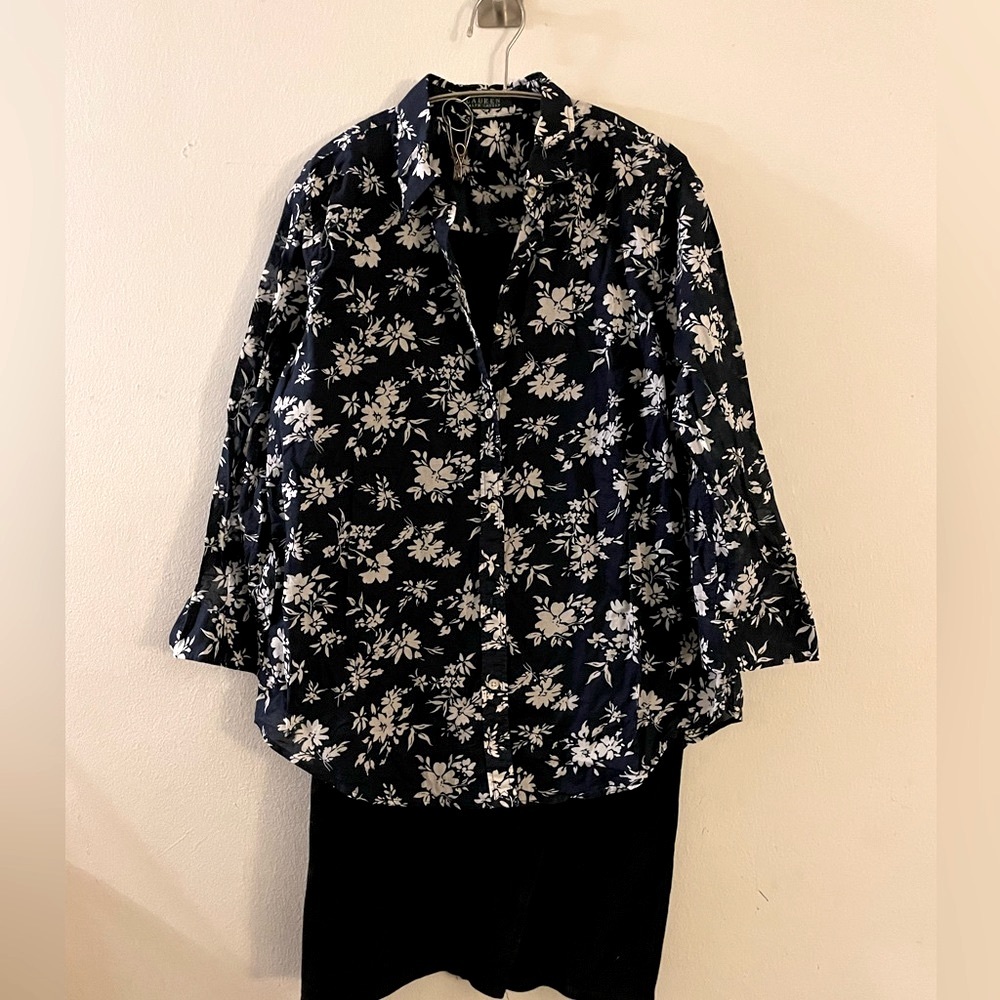 Ralph Lauren blouse w flowers pattern